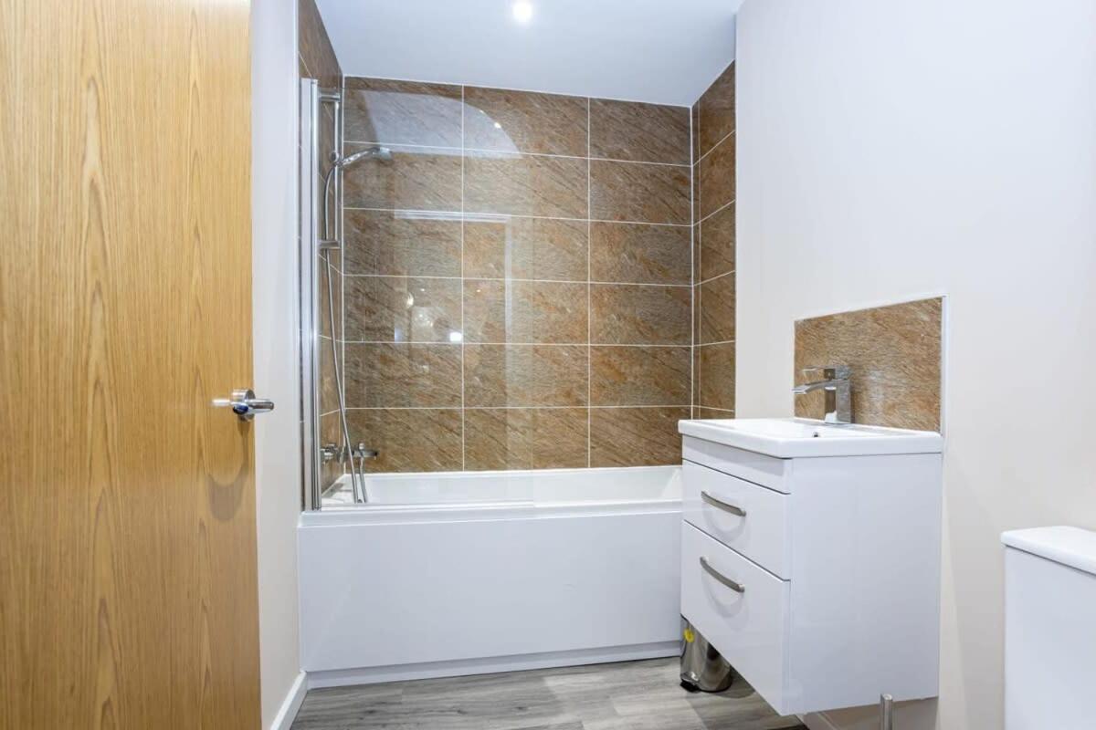 Lovely 1 Bedroom Apartment In 맨체스터 외부 사진